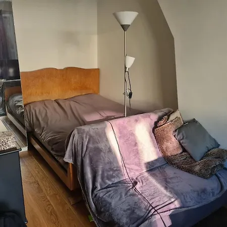 With Confortable Bed Διαμέρισμα